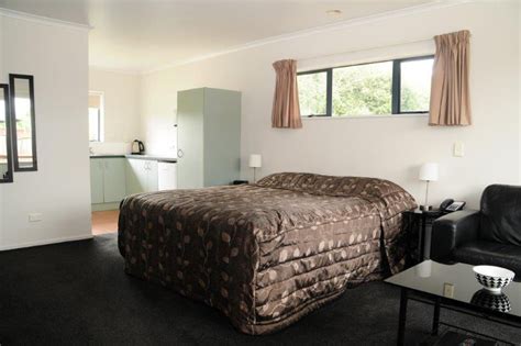 Welcome to Tudor Lodge Motel Hawera.